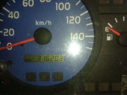 รถฮีโน่ 6 ล้อ ตู้แห้ง 150 แรงม้า ปี 48 สนใจติดต่อ 081 - 6079515 รถฮีโน่ 6 ล้อ ตู้แห้ง 150 แรงม้า ปี 48 สนใจติดต่อ 081 - 6079515