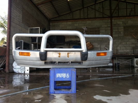 ขายกันชนหน้า ถอดจากรถ prado อลูอมิเนิยมแท้ๆ ขายตู้เพลงเก่า ขายเบาะรถตู้d4d เดิม4แถว