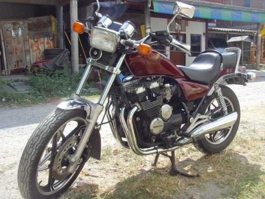 ขาย/แลก Honde cbx 400cc. custom  สภาพออกศูนย์เดิมๆทุกเม็ด