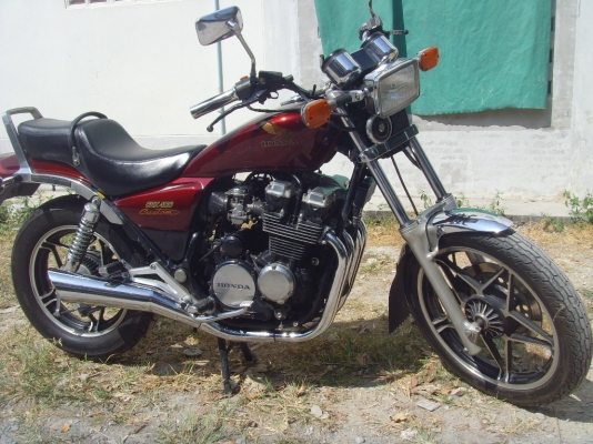 ขาย/แลก Honde cbx 400cc. custom  สภาพออกศูนย์เดิมๆทุกเม็ด