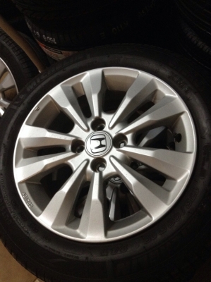 ขายแม็กhonda city 2012พร้อมยางมิชริน  รุ่นv ถูกๆ