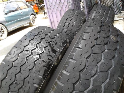 แม็ก JRD Germany ขอบ 15-6 รู กว้าง7 ออฟ+20 พร้อมยาง บริดสโตน 215-70-15