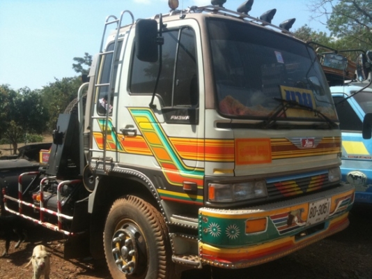 ขายรถหัวลาก  เครื่อง 240 แรง  เครื่อง m10e