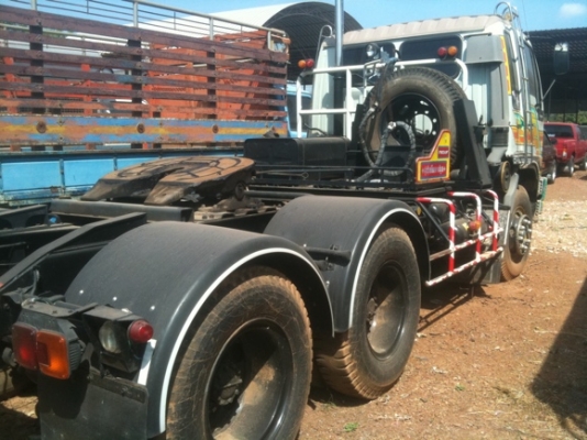 ขายรถหัวลาก  เครื่อง 240 แรง  เครื่อง m10e