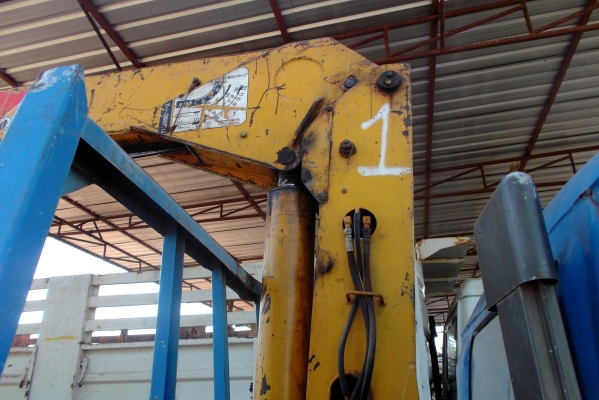 ขายด่วนรถ6ล้อชีต้า110แรงติดเครนชุปเปอรZท้องวี5เหลี่ยม3ตัน ขายด่วนรถ6ล้อชีต้า110แรงติดเครนชุปเปอรZท้องวี5เหลี่ยม3ตัน