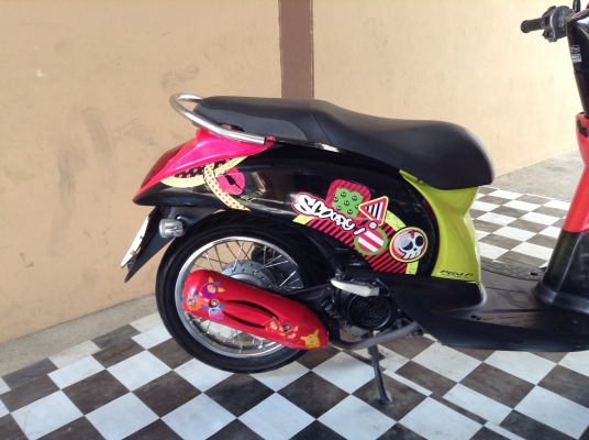 ขาย!!!ฮอนด้าสกู๊ปปี้ไอ ปี55 รถเครื่องดีคับ มีเล่มทะเบียนครบ ภาษีไม่หมด