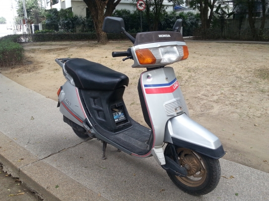 Honda LEAD125 ทะเบียนพร้อมโอน...รถเดิมๆแท้ๆ ลดราคา