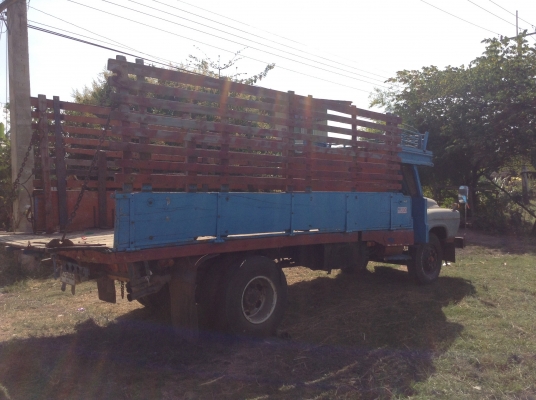 ขาย 6 ล้อหัวยาว  เครื่อง EH700 168 แรงม้า เฟืองท้าย FUSO สโลว์เกียร์กลาง คัสซีสวยใช้ได้ ยางเต็ม ทะเบียนพร้อมโอนครับ