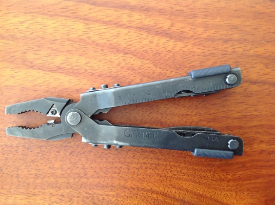 ขายคีมเอนกประสงค์ GERBER