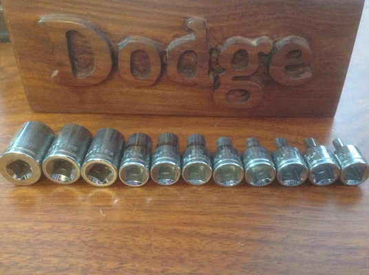 ขายลูกบล็อค Blue-Point 3/8" หัวเหลี่ยมพิเศษ เบอร์ E4-E20 ขายลูกบล็อค Blue-Point 3/8" หัวเหลี่ยมพิเศษ เบอร์ E4-E20