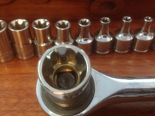 ขายลูกบล็อค Blue-Point 3/8" หัวเหลี่ยมพิเศษ เบอร์ E4-E20 ขายลูกบล็อค Blue-Point 3/8" หัวเหลี่ยมพิเศษ เบอร์ E4-E20