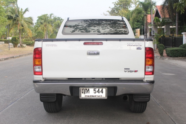 TOYOTA HILUX VIGO D4D Double Cab Prerunner VN Turbo 2.5 MT TOYOTA HILUX VIGO D4D Double Cab Prerunner VN Turbo 2.5 MT