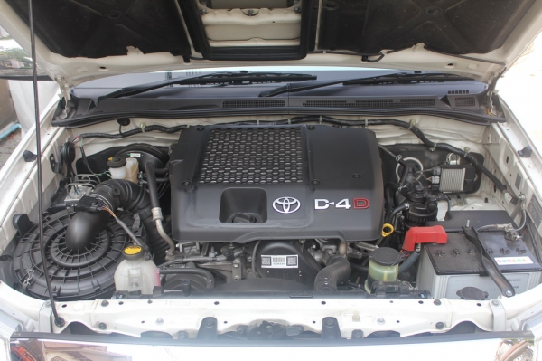 TOYOTA HILUX VIGO D4D Double Cab Prerunner VN Turbo 2.5 MT TOYOTA HILUX VIGO D4D Double Cab Prerunner VN Turbo 2.5 MT