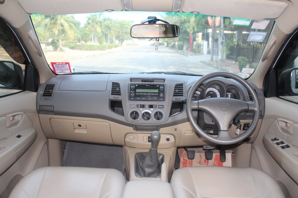 TOYOTA HILUX VIGO D4D Double Cab Prerunner VN Turbo 2.5 MT TOYOTA HILUX VIGO D4D Double Cab Prerunner VN Turbo 2.5 MT