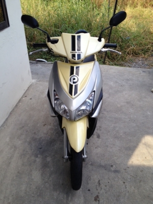 ขายHonda ClickPlay  สีเหลือง-เทา ล้อแม็ก ปี50