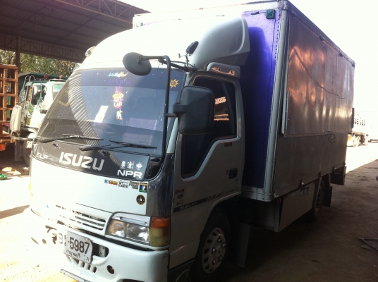 ซ้ำ*****ISUZU NKR