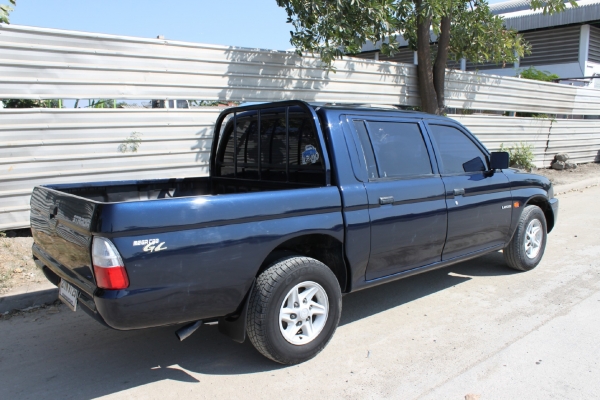 ขายสตราด้า4ประตู ปี'97 รถสวย ขับดี พร้อมใช้ ไม่ต้องซ่อม