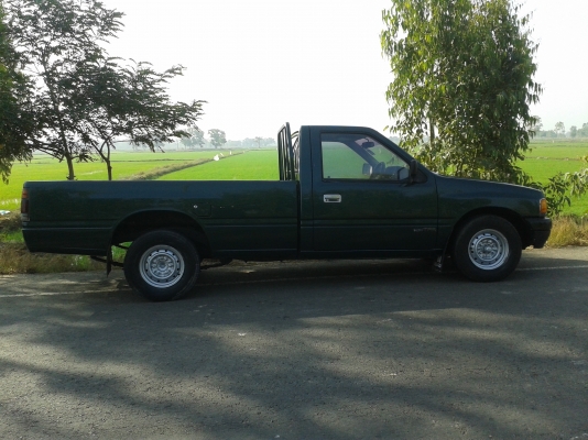 รถกระบะisuzu2500รถสวยพร้อมใช้เครื่องดีแอร์เย็นสวยครับ รถกระบะisuzu2500รถสวยพร้อมใช้เครื่องดีแอร์เย็นสวยครับ