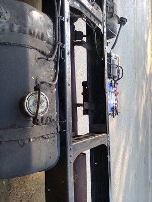 ขายไปจสุราษฏร์ธานีเดินทางบ่ายวัน21มค.แล้วครับขอบคุณทีมงานturck2handให้พื้นที่ไม่มีขีดจำกัดขอบคุณทุกสายครับหกล้อfb117wo4dรถแท้ห้างช่วงยาวเอกสารพร้อมโอนสภาพสวยไม่มีที่ติ