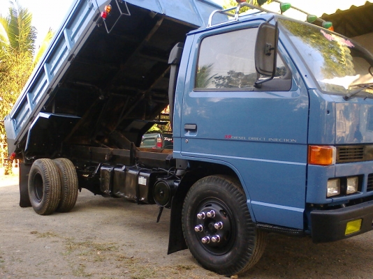 ขาย6ล้อดั้มNPR115 เครื่อง4BD1 เกียร์สั้น ห้างแท้ แน้นได้ 300000 คับเครื่องดีไม่มีไอ คัดซีสวยกิ๊บไม่ปะไม่ดาม รถบ้านแท้พร้อมใช้งาน