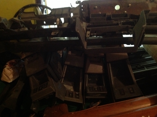 ขาย LN 65 พร้อมอะไหร่หลายรายการครับ .