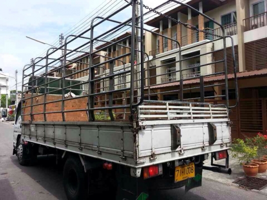 6ล้ออีซซุNPR/130HPกะบะบรรทุกยาว5เมตร