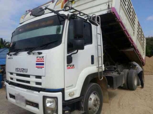 ายรถบรรทุกสิบล้อดั๊มพ์ Isuzu deca เครื่อง 300 แรง ปี 52 กระบะสามมิตร