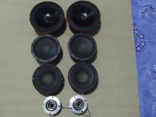 ขายชุดกลางแสนถูก 8นิ้ว1คู่ 6นิ้วครึ่ง2คู่ แหลมจาน1คู่ 1500บาท