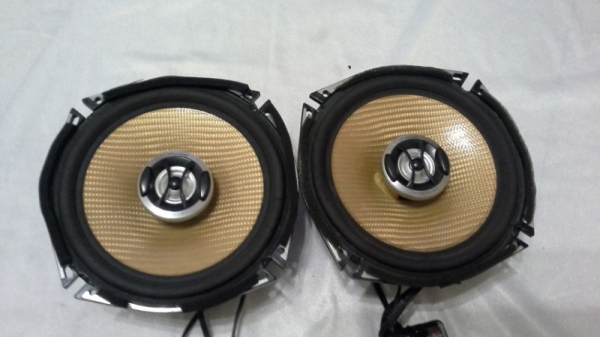 ลำโพง Pioneer แกนร่วมสองทาง 6.5" พร้อมกล่อง Network ลำโพง Pioneer แกนร่วมสองทาง 6.5" พร้อมกล่อง Network