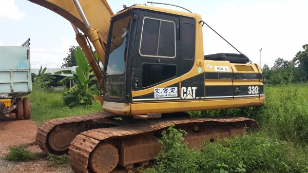 ขายด่วนCAT320เวอร์ช้นทูสภาพพร้อมใช้สุดๆเอกสารเล่มทะเบียนโทร0801515451