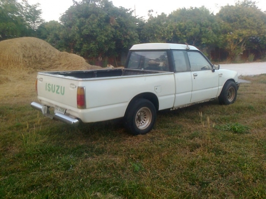 Isuzu Faster Z 2500 สภาพเดิมๆ สวยๆ มาแล้วครับ Isuzu Faster Z 2500 สภาพเดิมๆ สวยๆ มาแล้วครับ