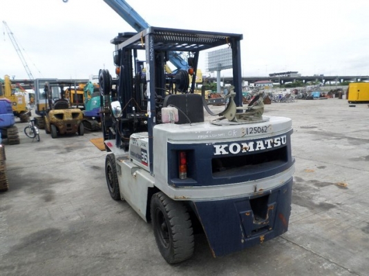 Forklift KOMATSU 3.5 Tons สภาพดี นำเข้าญี่ปุ่น