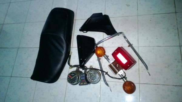 ชำแหละขายอะไหล่cb750ทั้งคันมีอินวอย