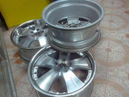 ขายแม็ก18 5/114.3กว้าง8 สวยเดิม ราคาถูก ไม่คดไม่ดุ้ง et 45  6500