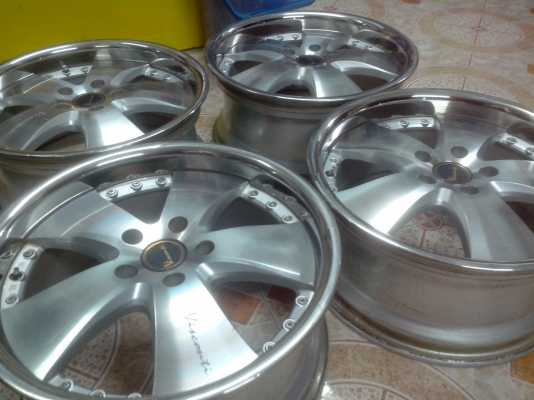 ขายแม็ก18 5/114.3กว้าง8 สวยเดิม ราคาถูก ไม่คดไม่ดุ้ง et 45  6500