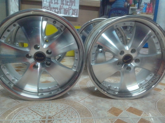 ขายแม็ก18 5/114.3กว้าง8 สวยเดิม ราคาถูก ไม่คดไม่ดุ้ง et 45  6500