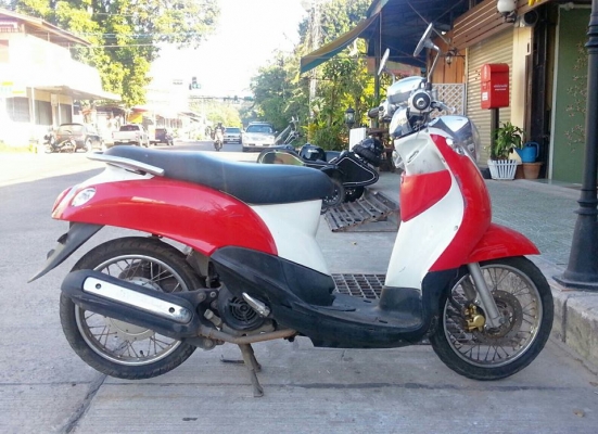 Yamaha Fino สีแดง-ขาว..เดิมๆขายถูกๆ