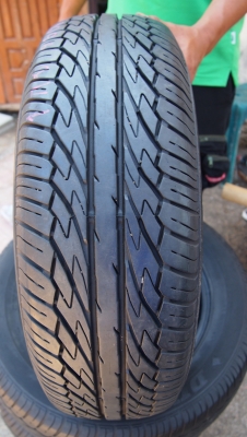 ขายยาง 185/65R15 dunlop ปี 09/10/12 ปนกัน 3300 บาทครับ ดอกสวยๆเลยครับ ใช้ได้อีกนานครับ