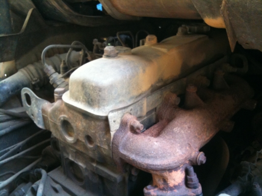 ขายรถดั้ม 6 ล้อ ไดฮัทสุ เครื่องโตโยต้า 85 แรง เครื่องซื้อลิขสิทธิ์ติดตัวรถมาต้ังแต่เกิดไม่ได้มาเปลี่ยนเครื่องใหม่นะครับ ทะเบียน ม.79