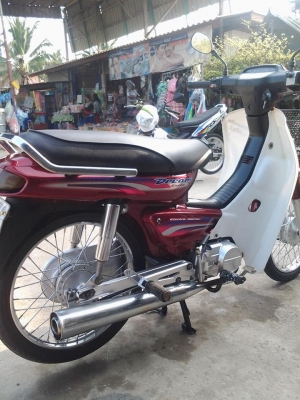 ขายดรีมคุรุสภา สภาพเดิมๆ เดิมจริงๆเดิมทั้งคัน เครื่องเดิม ๆสตาร์ทติด ๆ สภาพนี่ตามรูปเลยคับ ทำใหม่ทั้งคัน เล่มทะเบียนพร้อมโอน