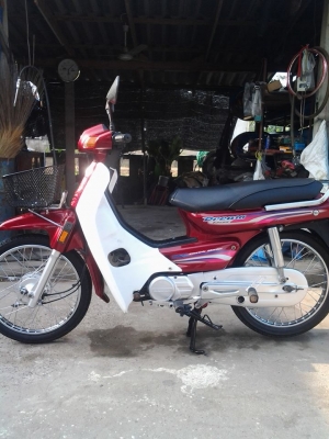 ขายดรีมคุรุสภา สภาพเดิมๆ เดิมจริงๆเดิมทั้งคัน เครื่องเดิม ๆสตาร์ทติด ๆ สภาพนี่ตามรูปเลยคับ ทำใหม่ทั้งคัน เล่มทะเบียนพร้อมโอน