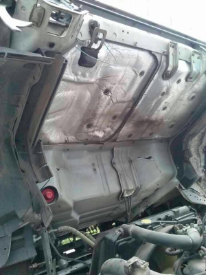 รถอีซูซุ 6 ล้อ ตู้แห้ง NQR 175 แรงม้า. ปี 50  สนใจติดต่อ 081 - 6079515