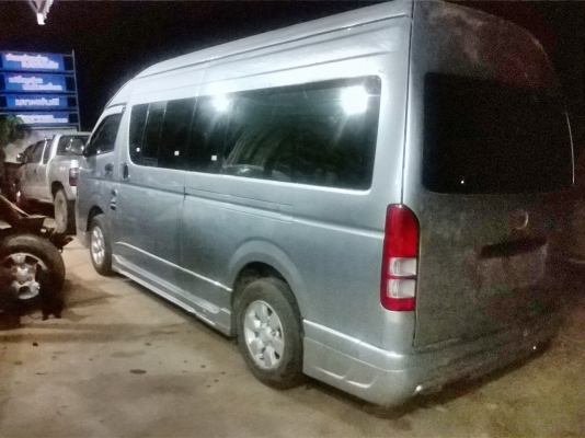 รถตู้ รถตู้