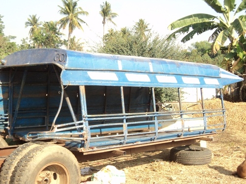 ขายหลังคารถสี่ล้อแอ้ว มีเบาะนั้งให้พร้อม ราคา 9500 ขายหลังคารถสี่ล้อแอ้ว มีเบาะนั้งให้พร้อม ราคา 9500