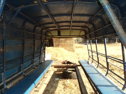 ขายหลังคารถสี่ล้อแอ้ว มีเบาะนั้งให้พร้อม ราคา 9500 ขายหลังคารถสี่ล้อแอ้ว มีเบาะนั้งให้พร้อม ราคา 9500