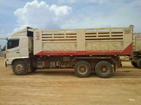 รถฮีโน่ 10 ล้อดั้ม FM8J  251 แรงม้า. ปี 55  ( รถวิ่ง 1xx,xxx กม. )  สนใจติดต่อ 081 - 6079515