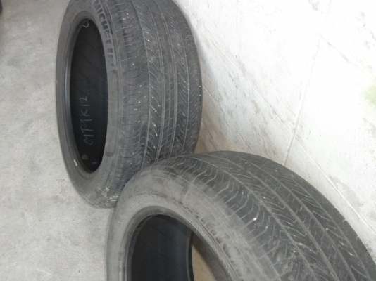 ยาง MICHELIN 225/50R17ปี10 สวยๆ 1 คู่ ราคา 2300 บาท ยาง MICHELIN 225/50R17ปี10 สวยๆ 1 คู่ ราคา 2300 บาท