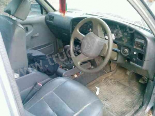 รถกระบะ ยี่ห้อ TOYOTA รุ่น MIGHTYX 85 เเรงม้า