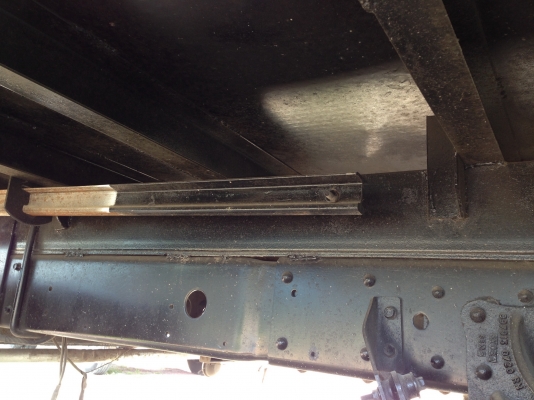 ISUZU NQR 175 แรง ปี 49 ยาว5.50 ม. ISUZU NQR 175 แรง ปี 49 ยาว5.50 ม.