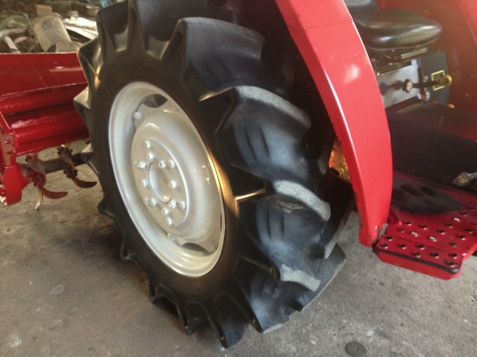 ขายด่วนรถไถยันมาร์EF453Tพร้อมโลเตอร์ลี่ รถสภาพดีมากทำงาน1124ชั่วโมง